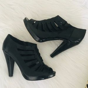 Dominatrix Sexy Heels Platform Steve Madden